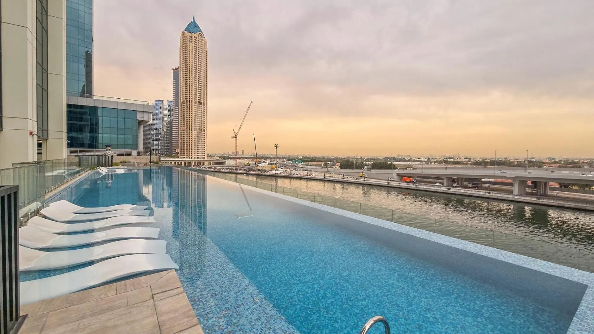 Luxury 1Br Apartment At Urban Oasis Close To Burj Khalifa Dubai 0*,  United Arab Emirates